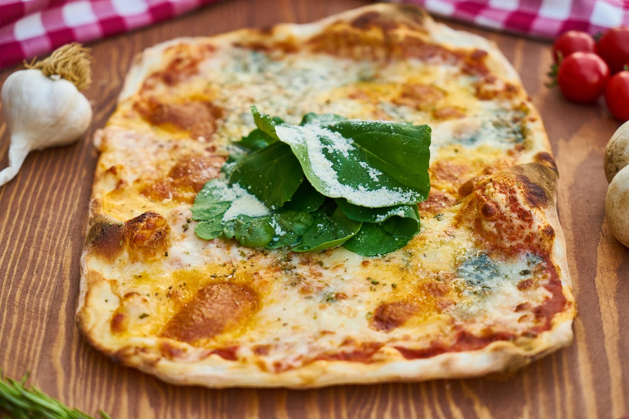Balling pizza dough